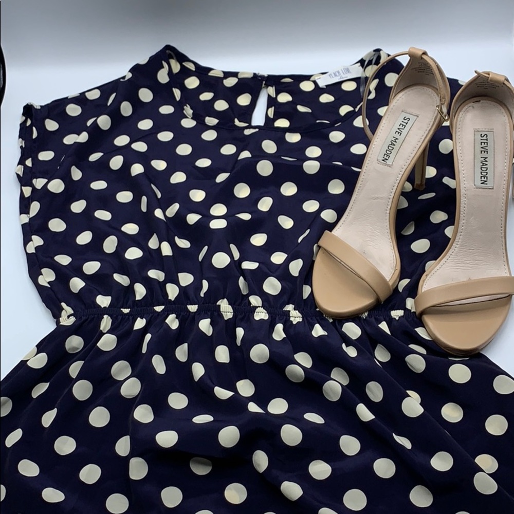 Navy blue/cream polka dot short sleeve blouse
